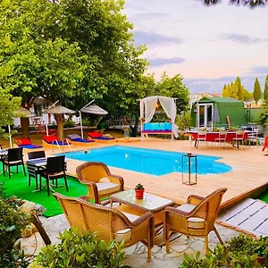 https://mursel-pension-garden-hotel.kusadasihotels.org